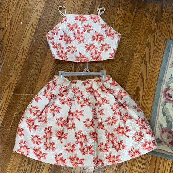 Ark & Co Dresses & Skirts - 🎉HP🎉2 piece shirt & skirt set!!!!